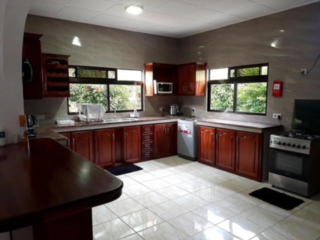 Отель La Source Self Catering Ла-Диг Экстерьер фото